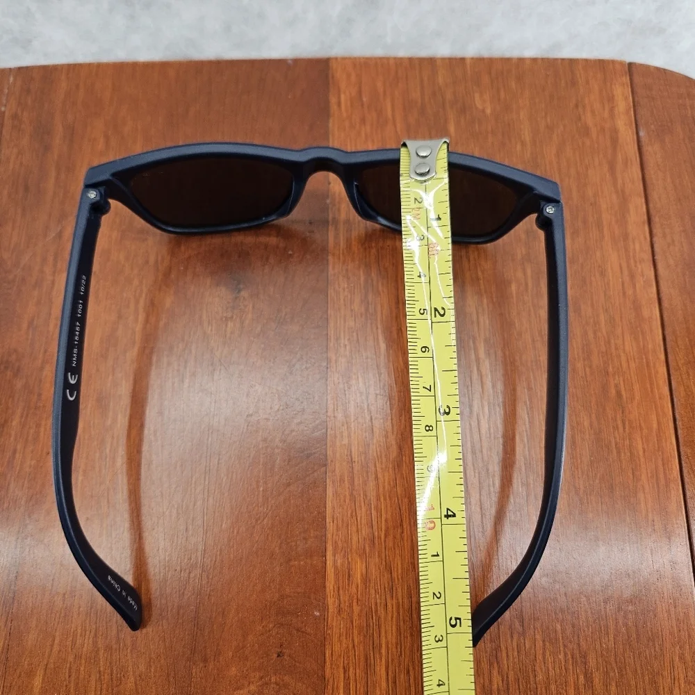 Tommy Bahama Kids Sunglasses Navy Blue Sunglasses Beachwear UV protection - Picture 7 of 7